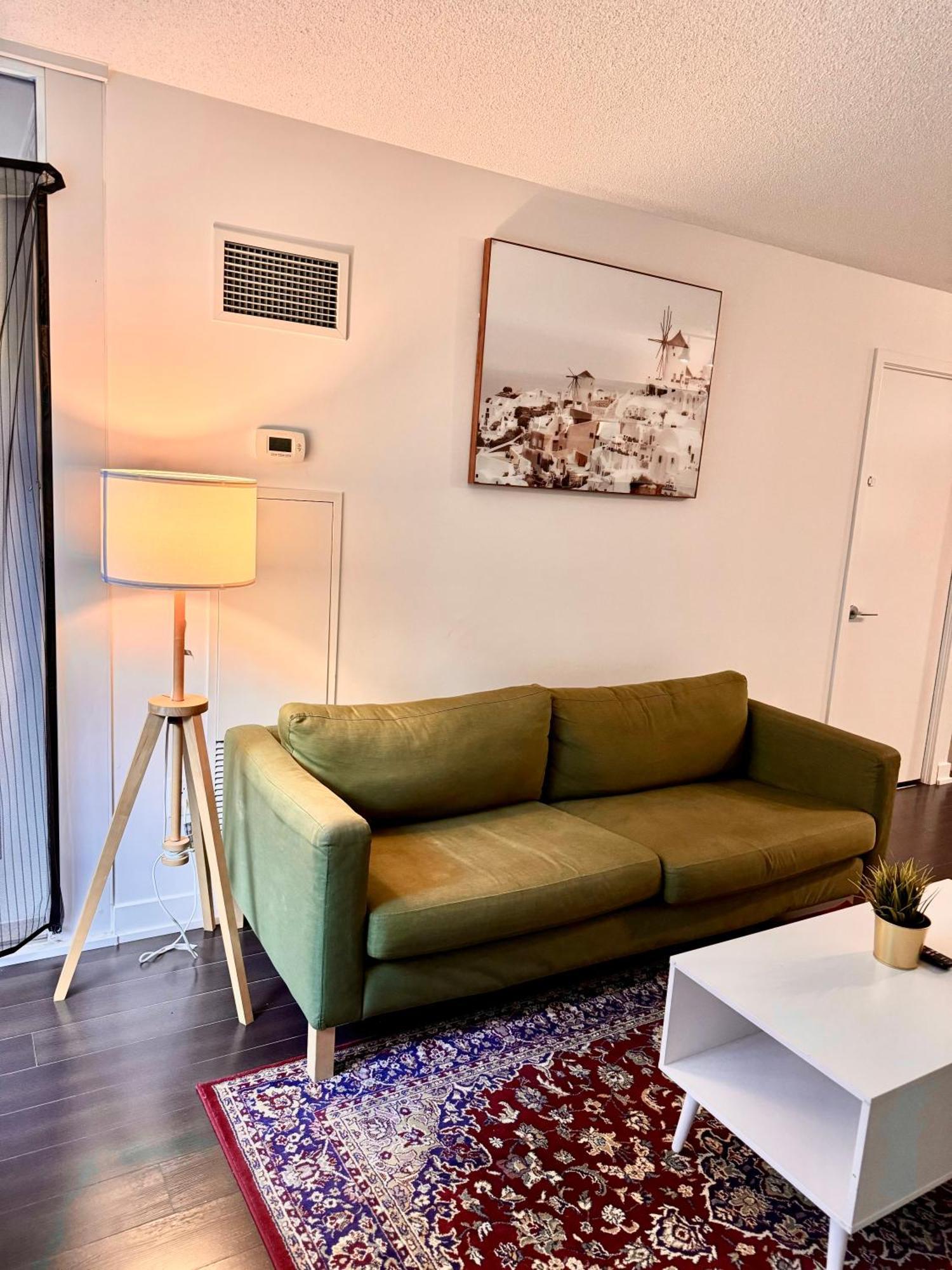 Lush Condo By Cntower - Free Parking Toronto Zewnętrze zdjęcie