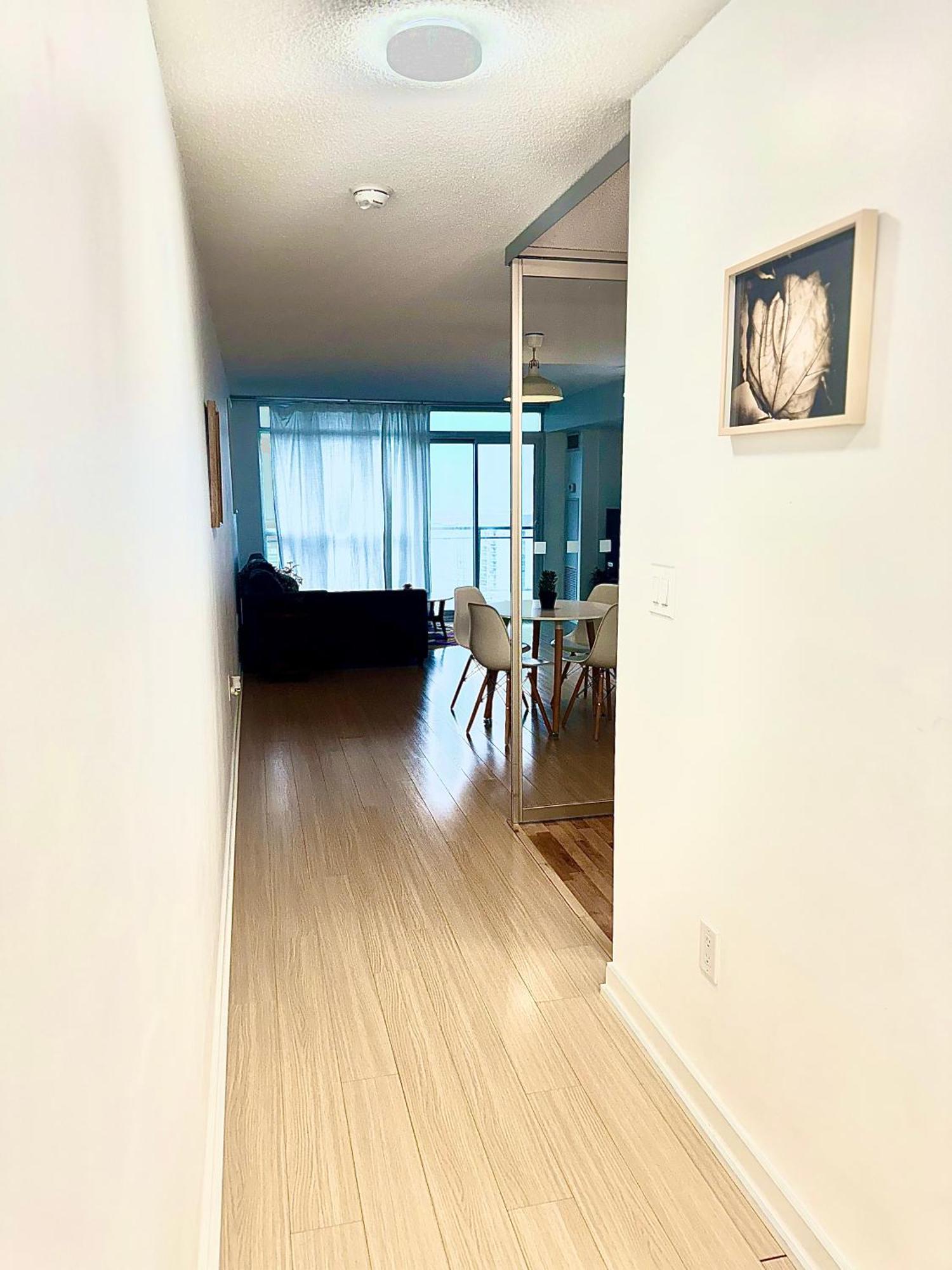 Lush Condo By Cntower - Free Parking Toronto Zewnętrze zdjęcie
